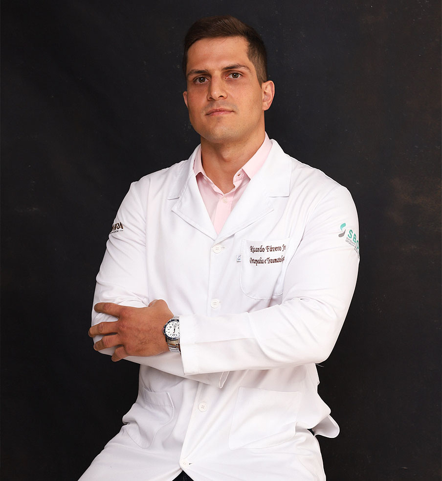 Dr. Ricardo Fávero Júnior - Ortopedista em Varginha